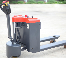 電動(dòng)叉車的價(jià)位會(huì)受到品牌，型號(hào)，配置等因素的影響